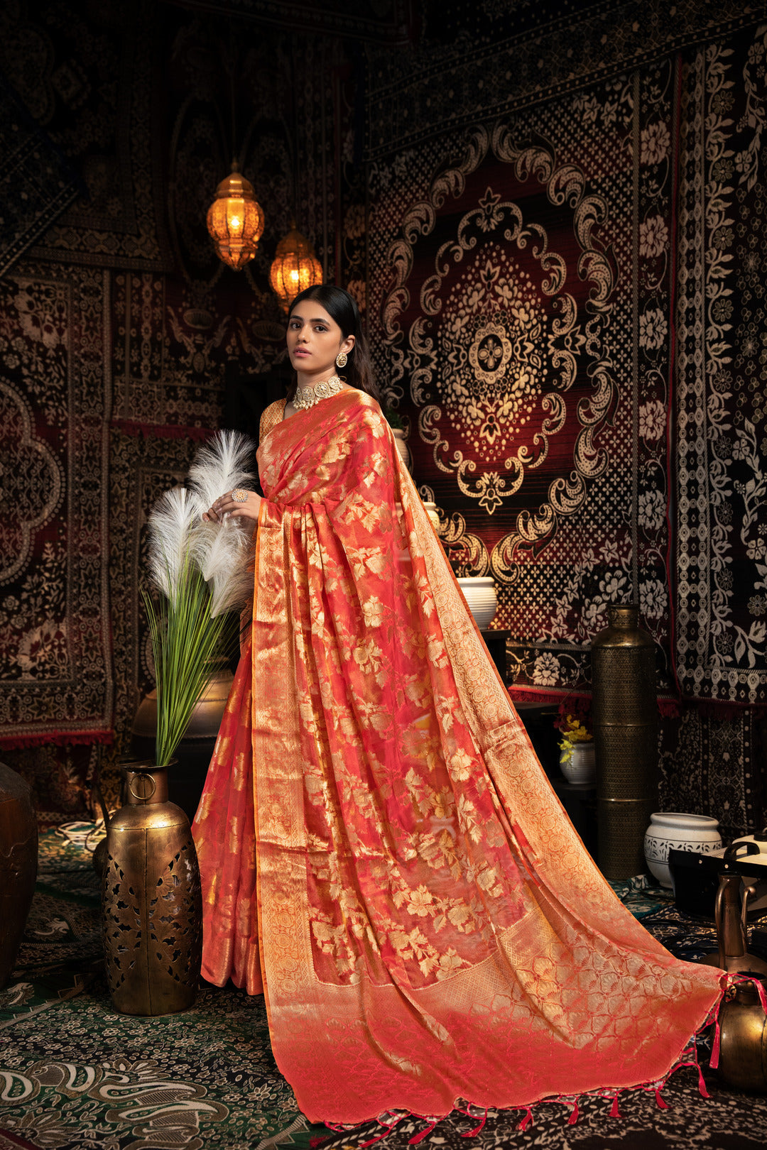 Dhiyona GR Women's Vedika Red Jimmi Choo Zari Woven Saree