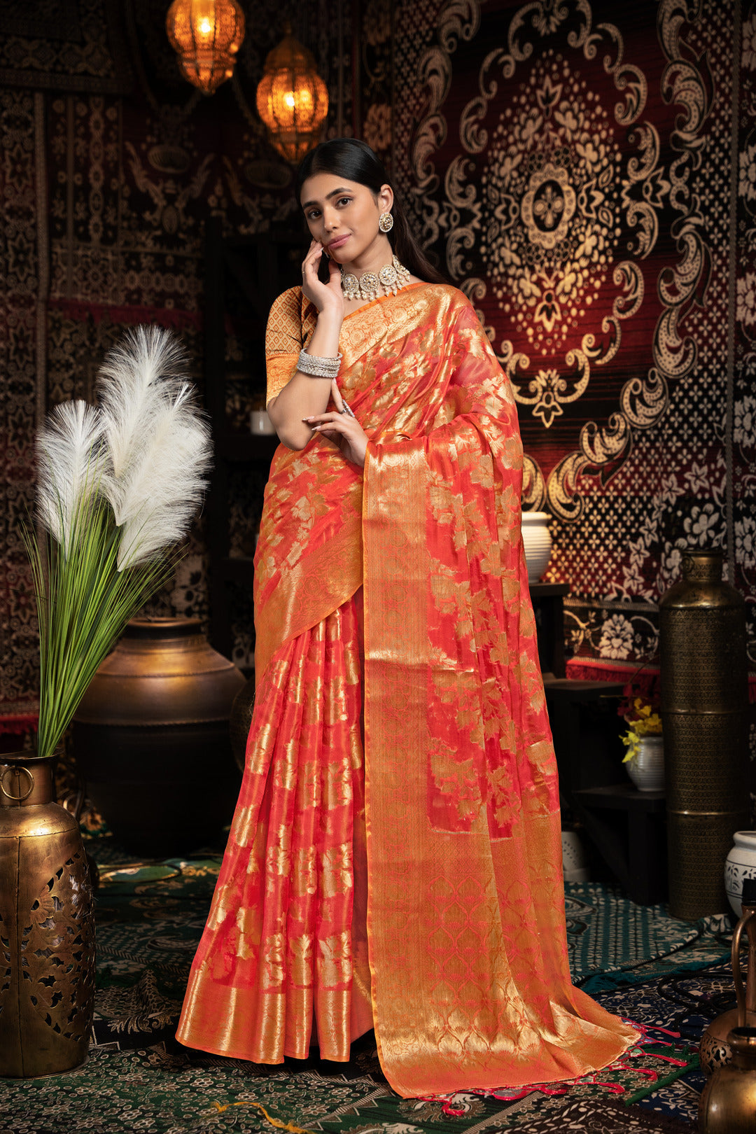 Dhiyona GR Women's Vedika Red Jimmi Choo Zari Woven Saree