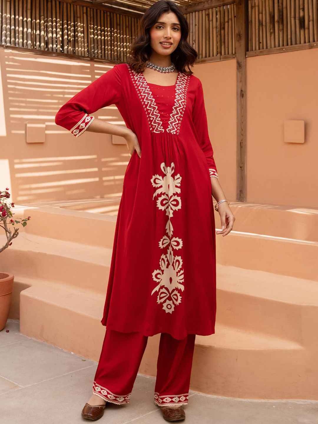 Dhiyona IE Floral Printed V-Neck A-Line Tunic & Trousers