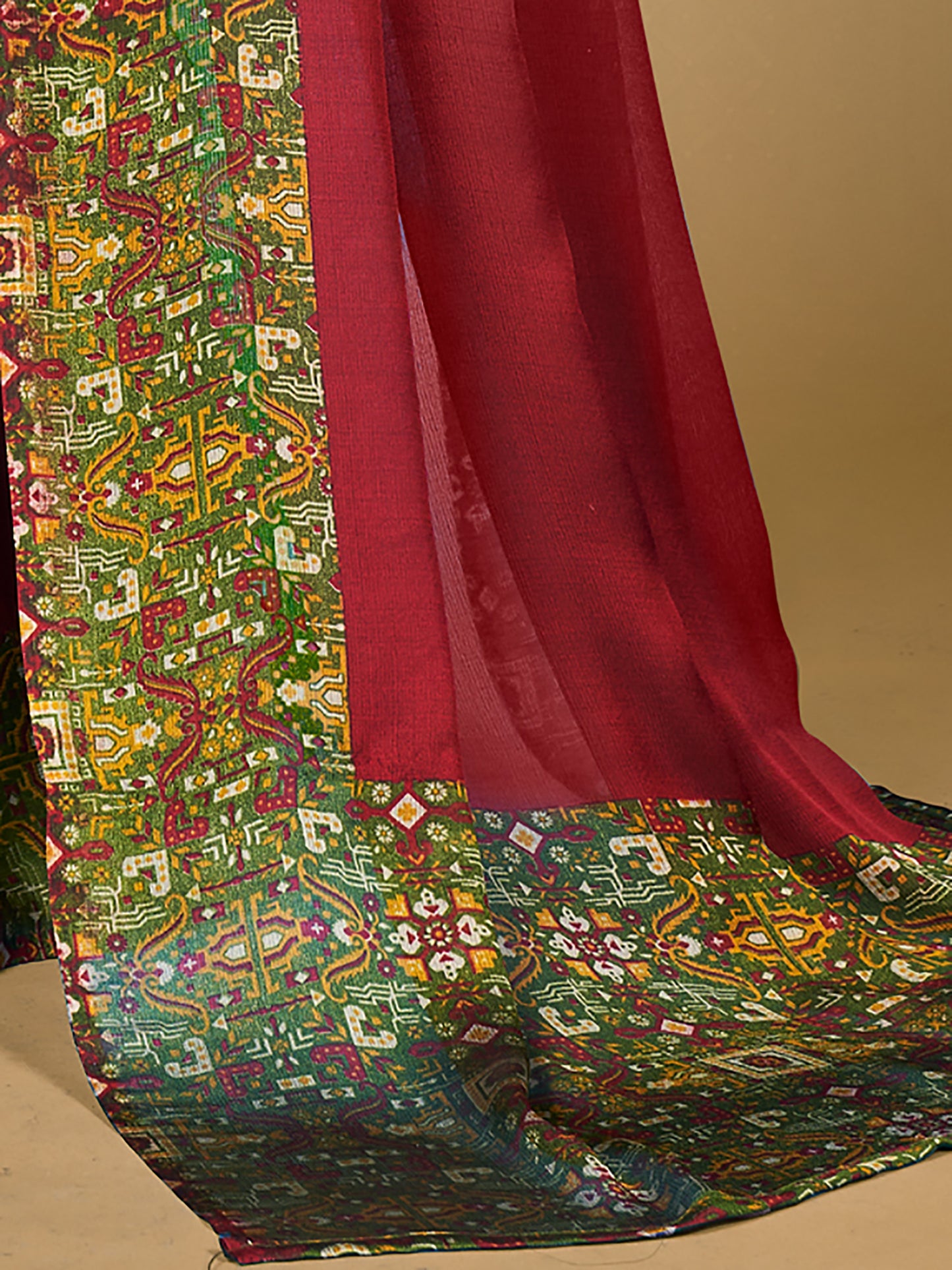 Women's Chiffon Maroon Printed Designer Saree With Blouse Piece