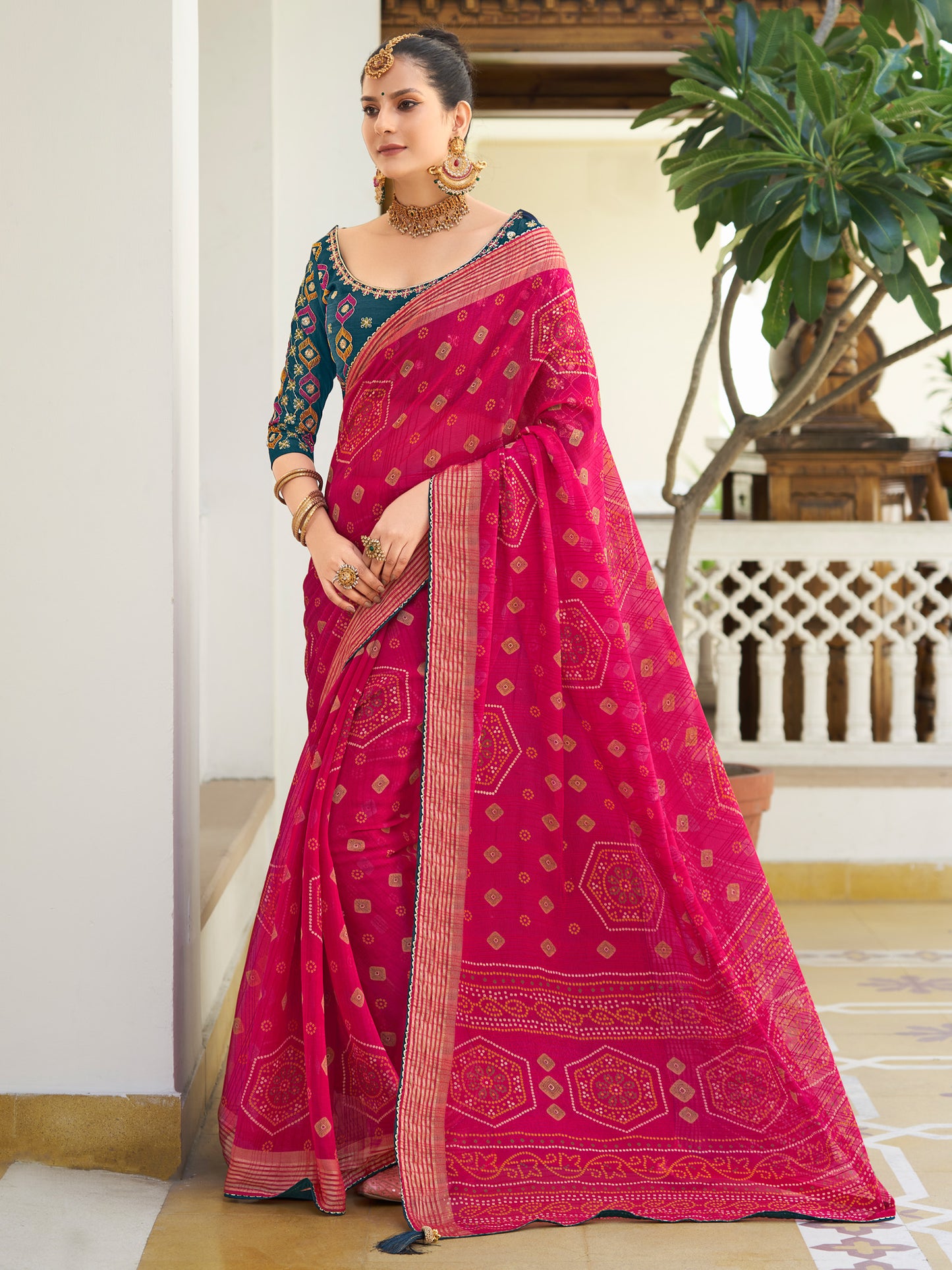Women's Chiffon Pink Embellished Designer Saree With Blouse Piece