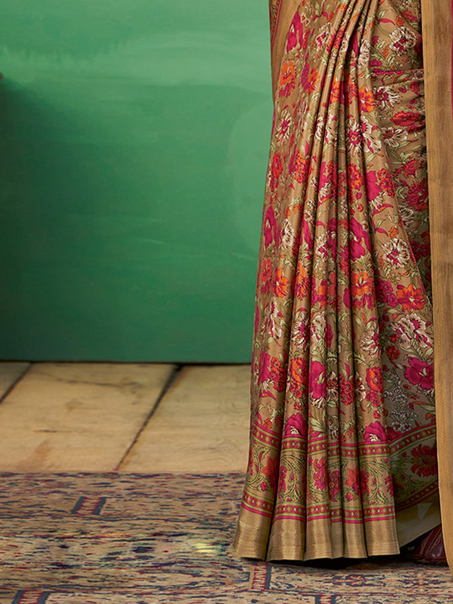 Women's Crepe Beige Printed Designer Saree With Blouse Piece