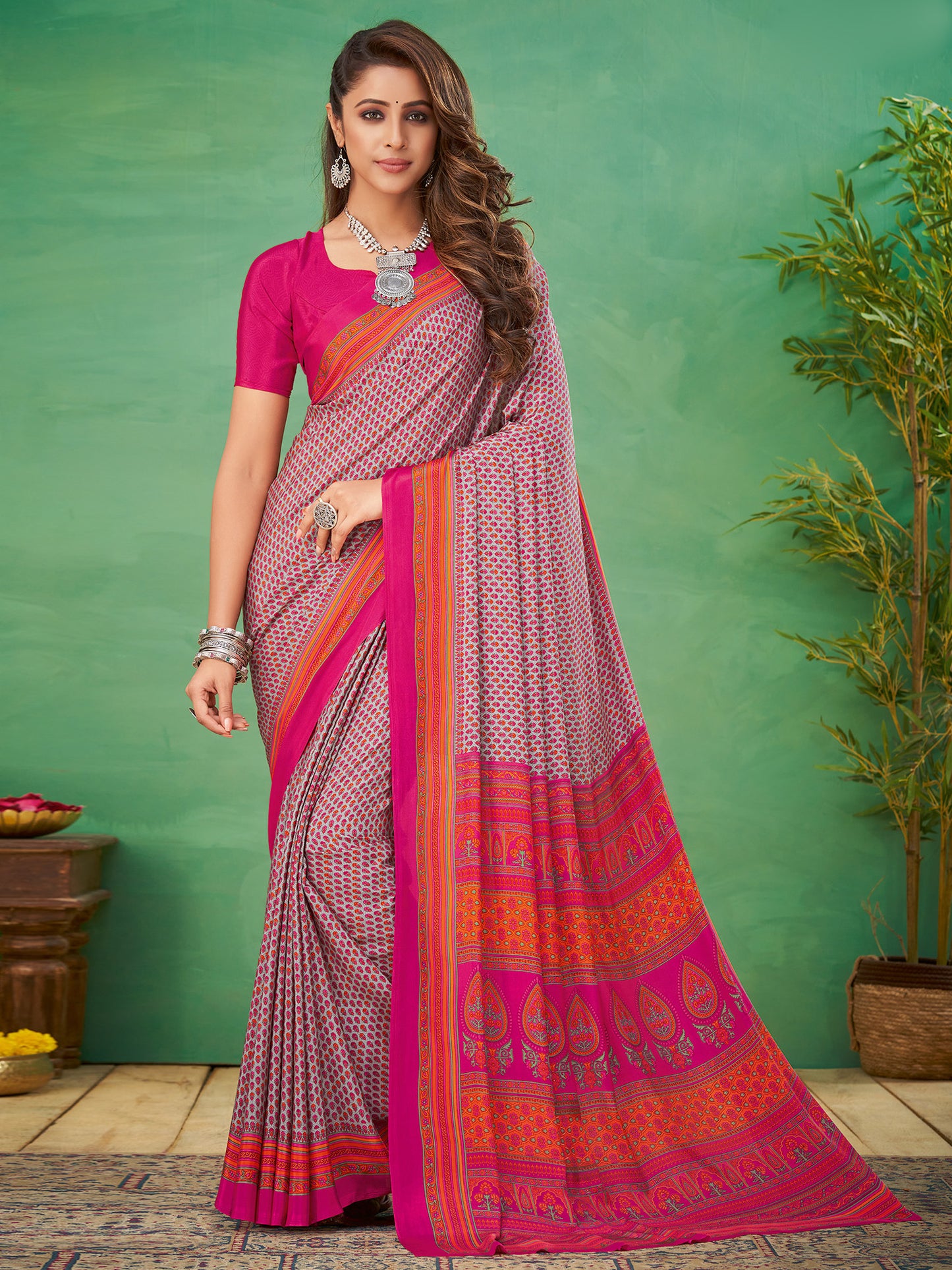 Women's Crepe Grey Printed Designer Saree With Blouse Piece