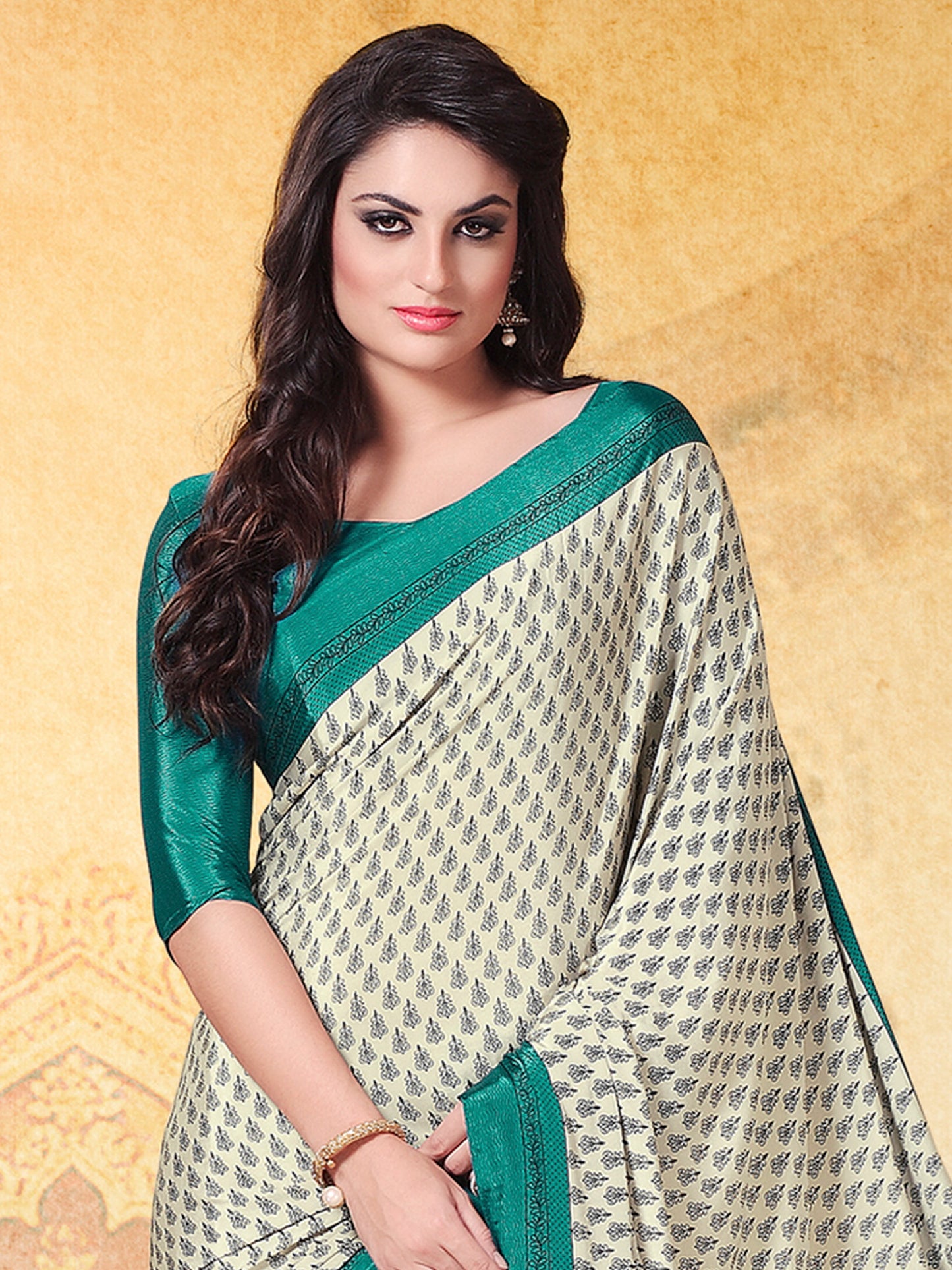 Women's Crepe Cream Printed Designer Saree With Blouse Piece