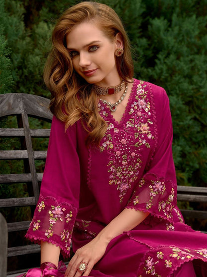 Women Floral Embroidered Regular Thread Work Kurta with Trousers & With Dupatta