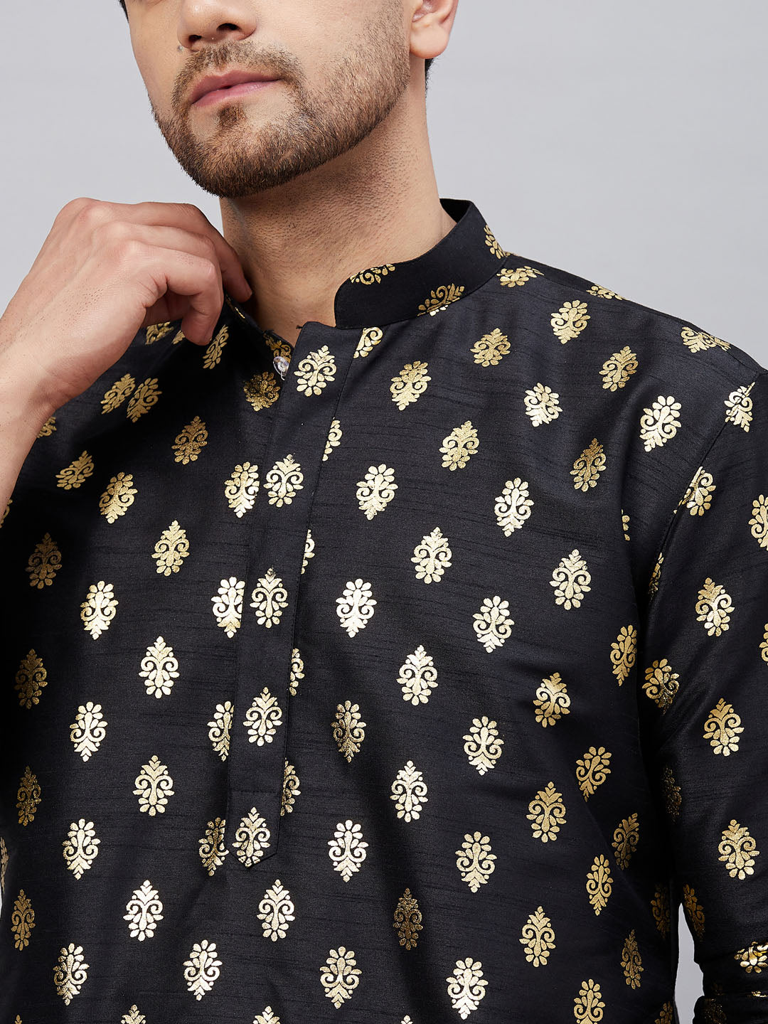 Men's Black Silk Blend Straight Kurta Pyjama Set