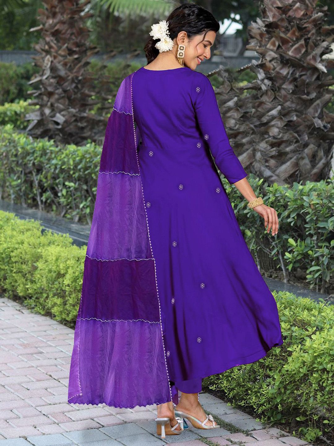 Dhiyona KL V Neck Floral Embroidered Anarkali Kurta With Trousers & Dupatta