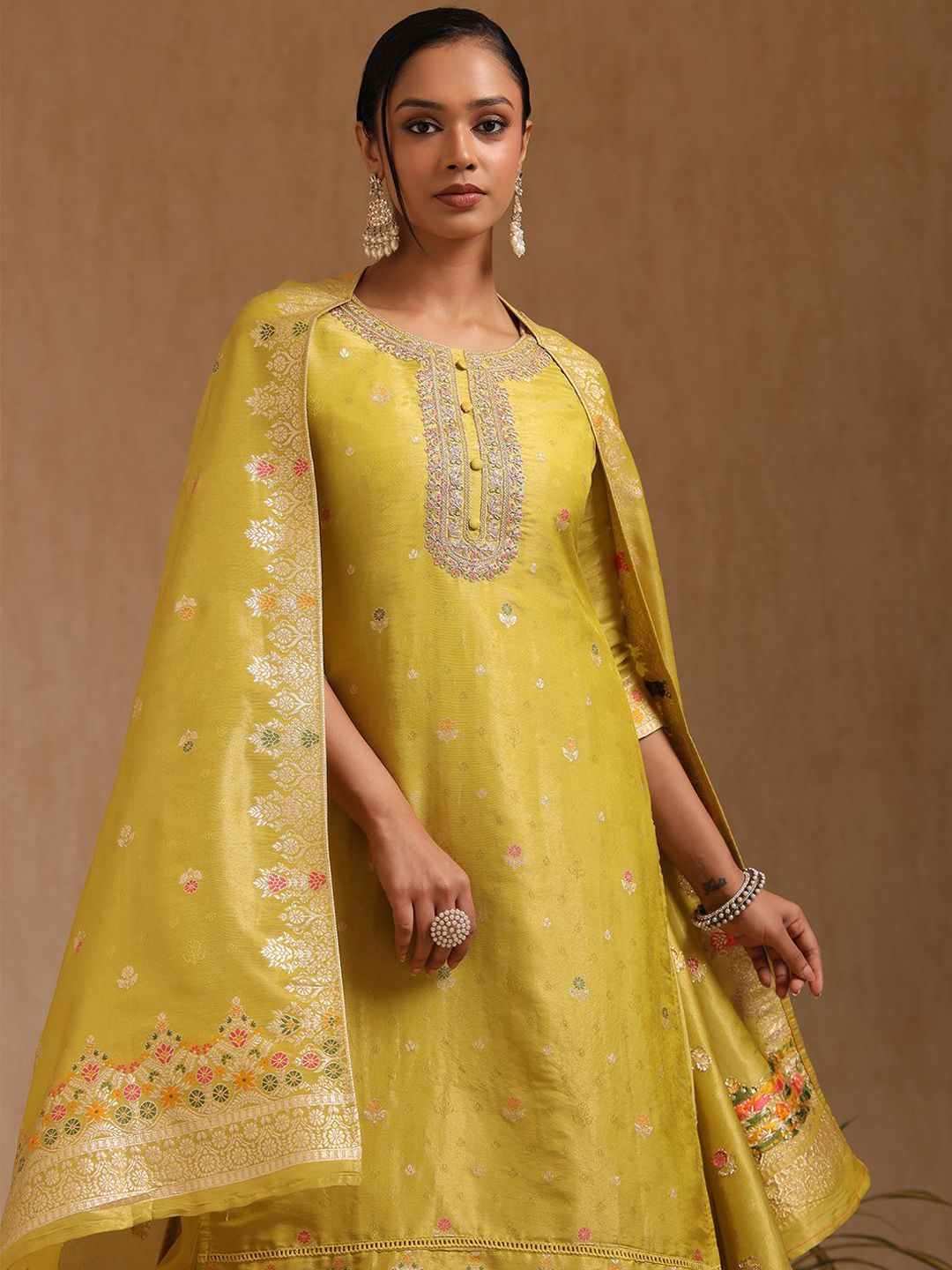 Dhiyona SO Women's Women Floral Embroidered Chanderi Cotton Kurta with Trousers & Dupatta Kurta Sets