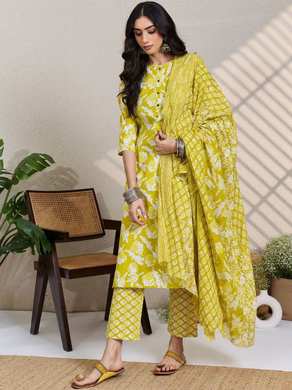 Women Floral Printed Regular Pure Cotton Kurta with Trousers & With Dupatta