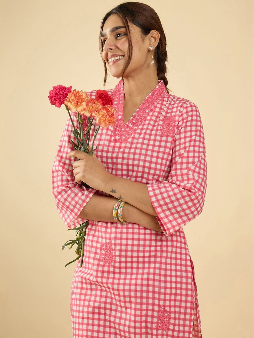 Women Regular Thread Work Pure Cotton Kurta with Trousers