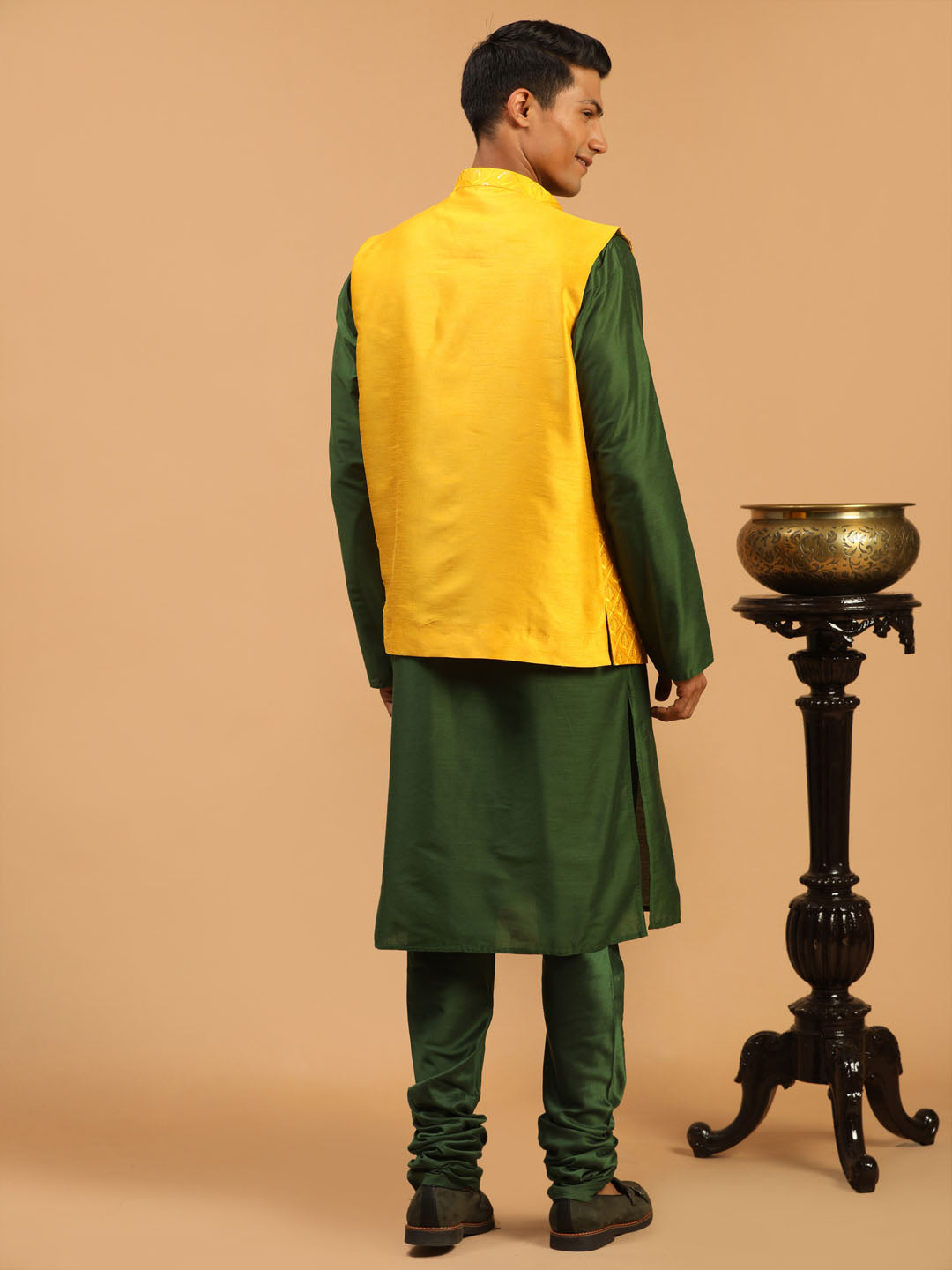 Men's Green Silk Blend Regular Jacket  Kurta and Pyjama Set