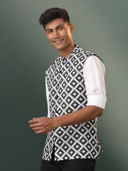 Men's Black And White Cotton Straight Nehru Jacket