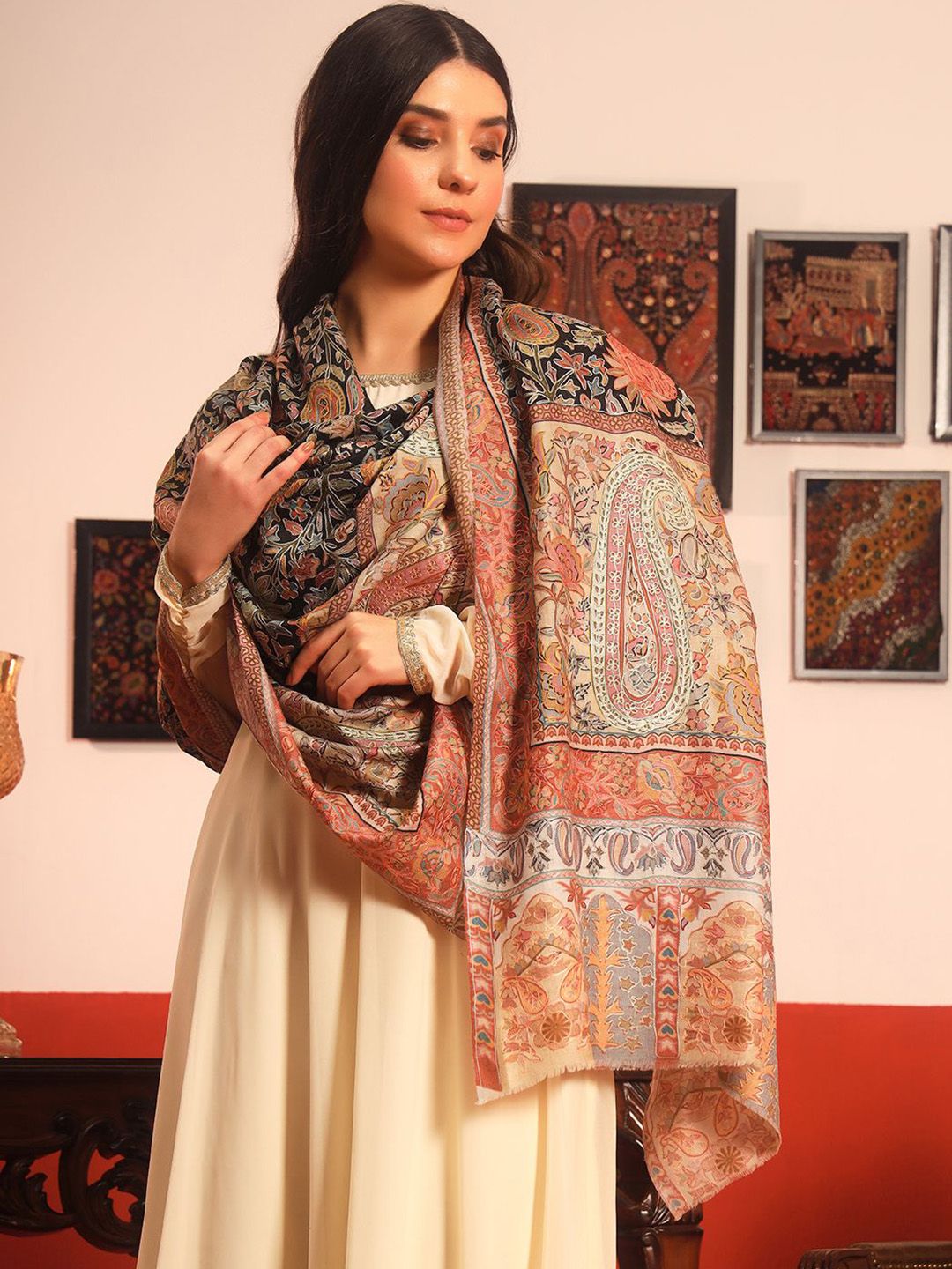 Dhiyona PA Floral And Paisley Kalamkari Printed Thread Work Woollen & Silk Shawl