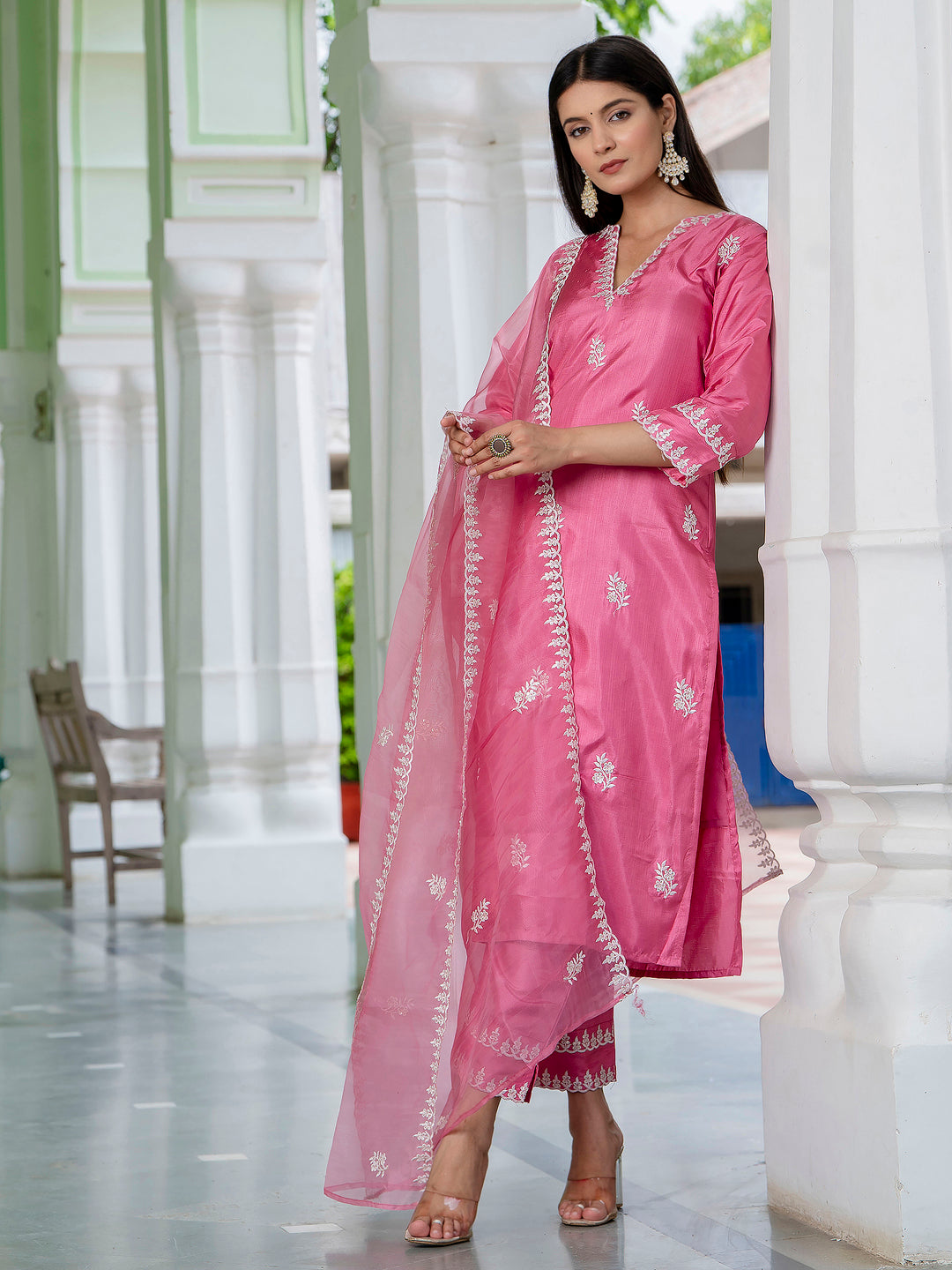 Dhiyona VV Women's Silk Blend Kurta Pant Dupatta Set