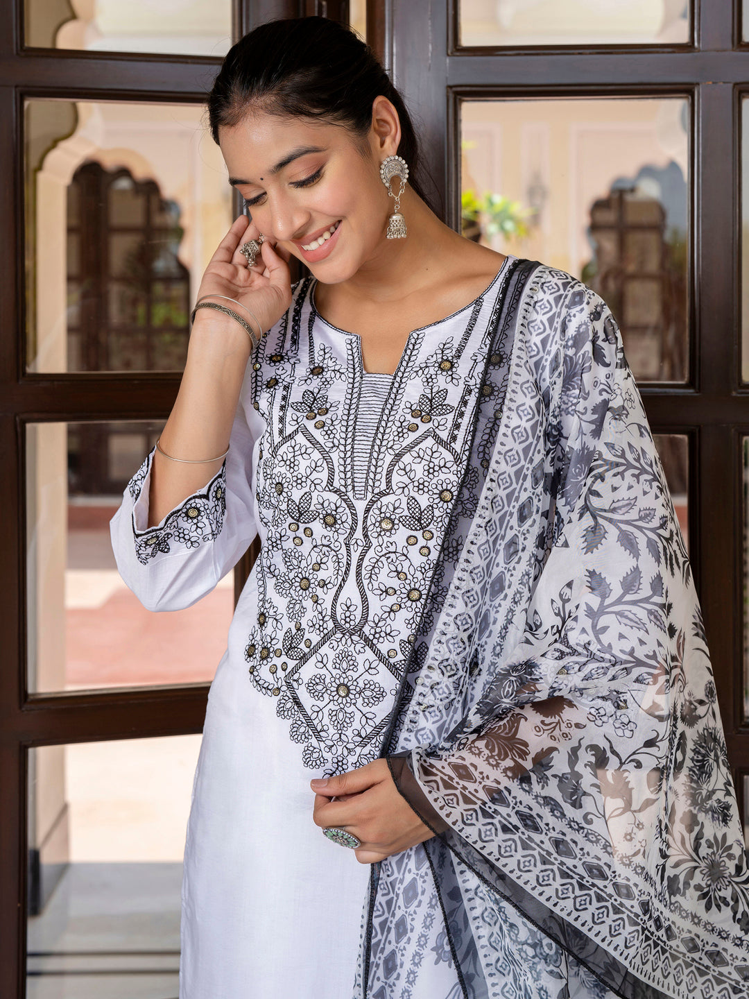 Dhiyona VV Women's Silk Blend Kurta Pant Dupatta Set
