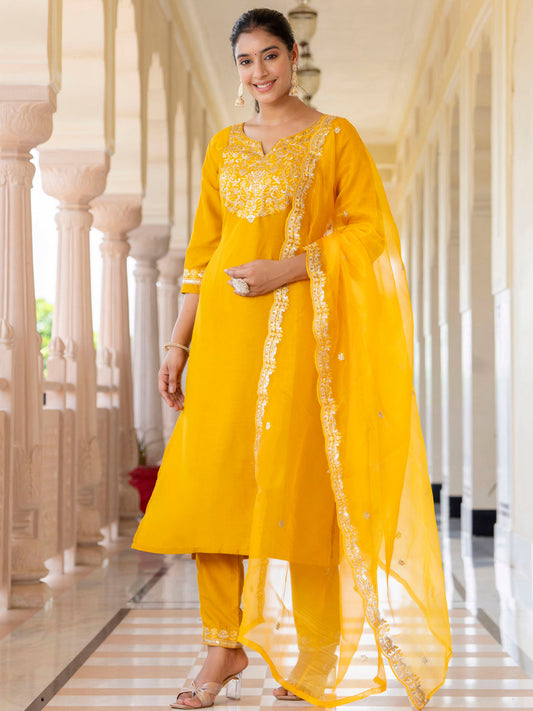 Dhiyona VV Women's Silk Blend Kurta Pant Dupatta Set