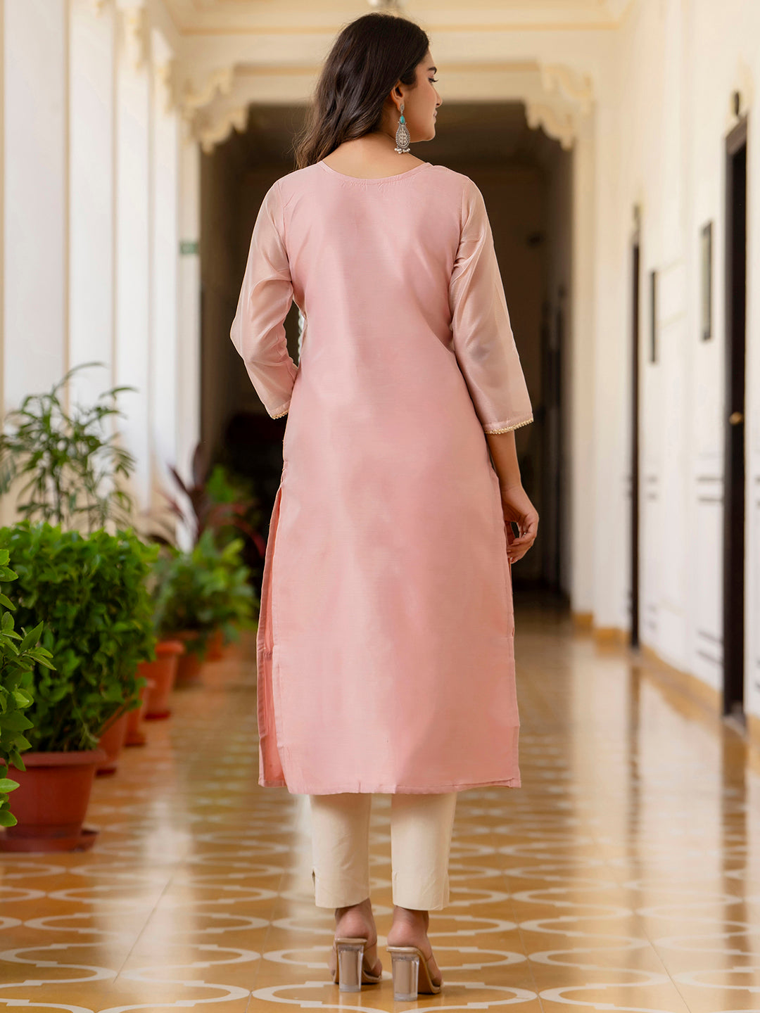 Dhiyona VV Women's Embroidered Silk Blend Straight Kurta