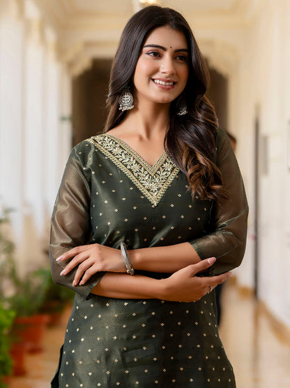 Dhiyona VV Women's Embroidered Silk Blend Straight Kurta