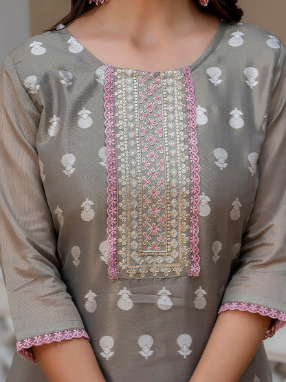 Dhiyona VV Women's Embroidered Silk Blend Straight Kurta