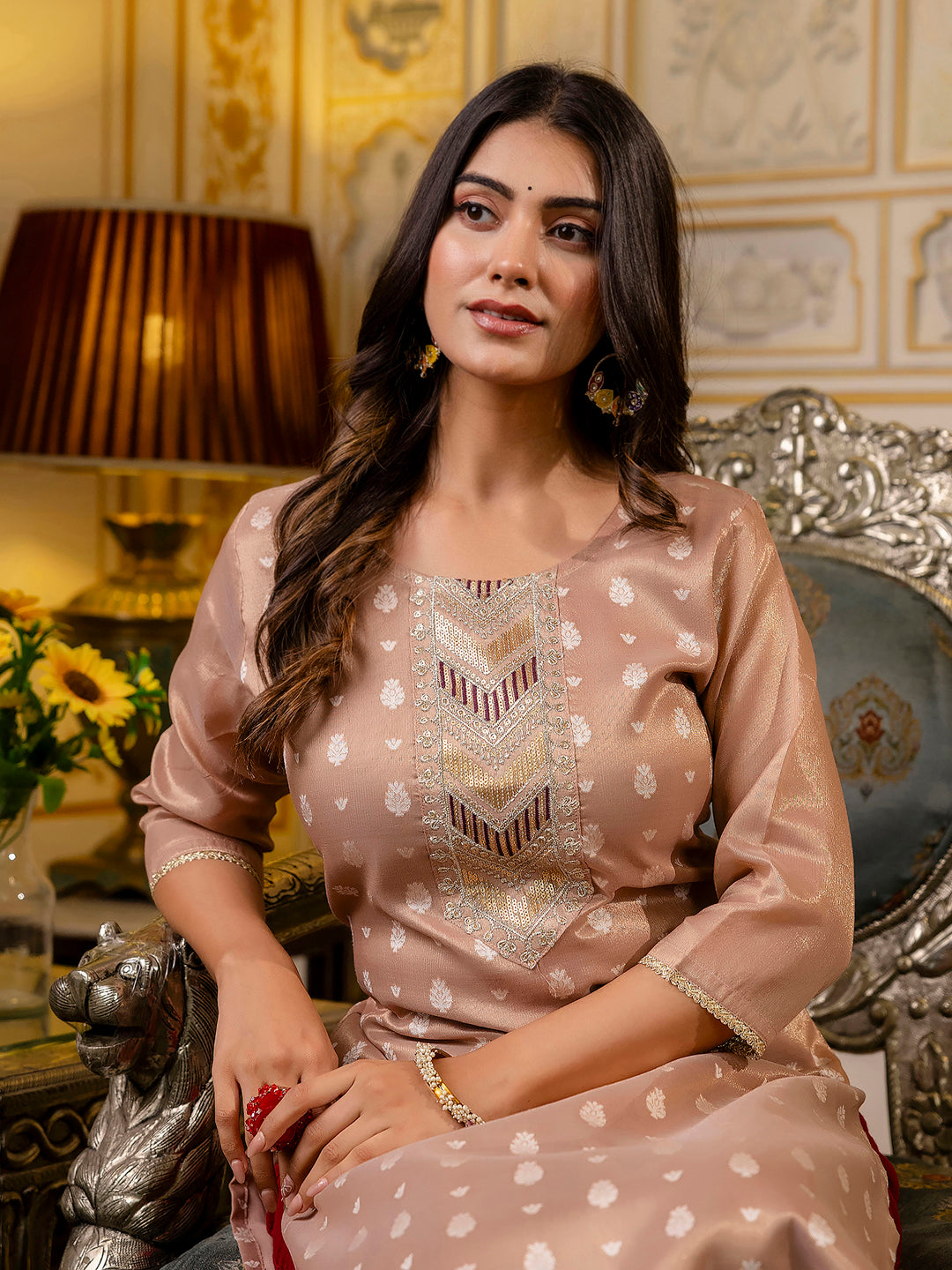 Dhiyona VV Women's Embroidered Silk Blend Straight Kurta
