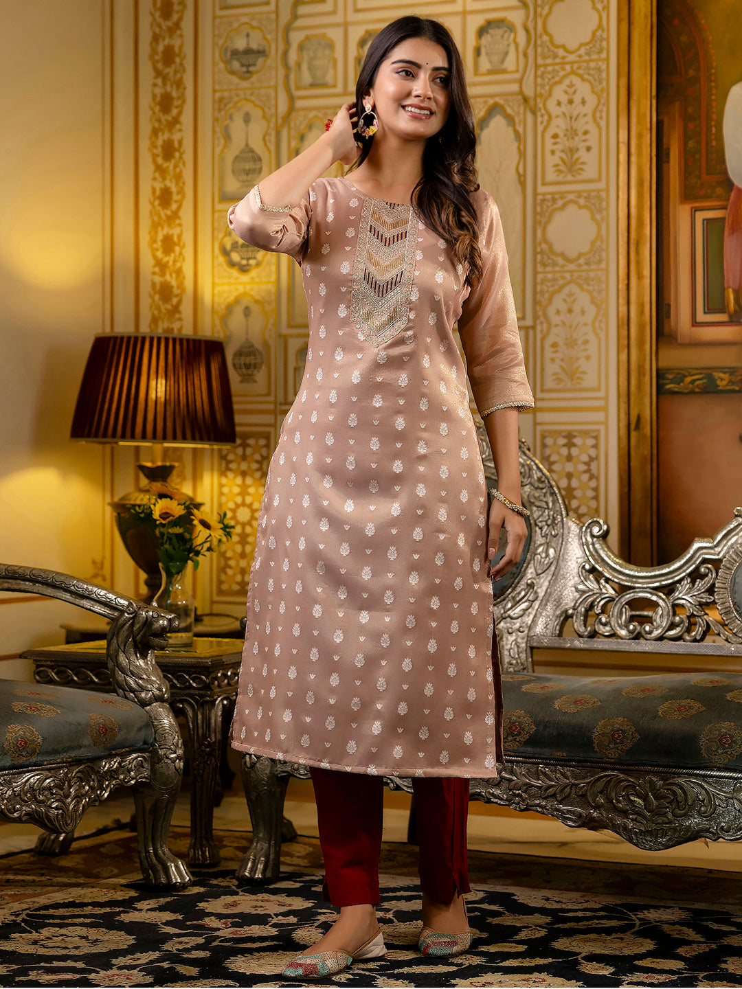 Dhiyona VV Women's Embroidered Silk Blend Straight Kurta