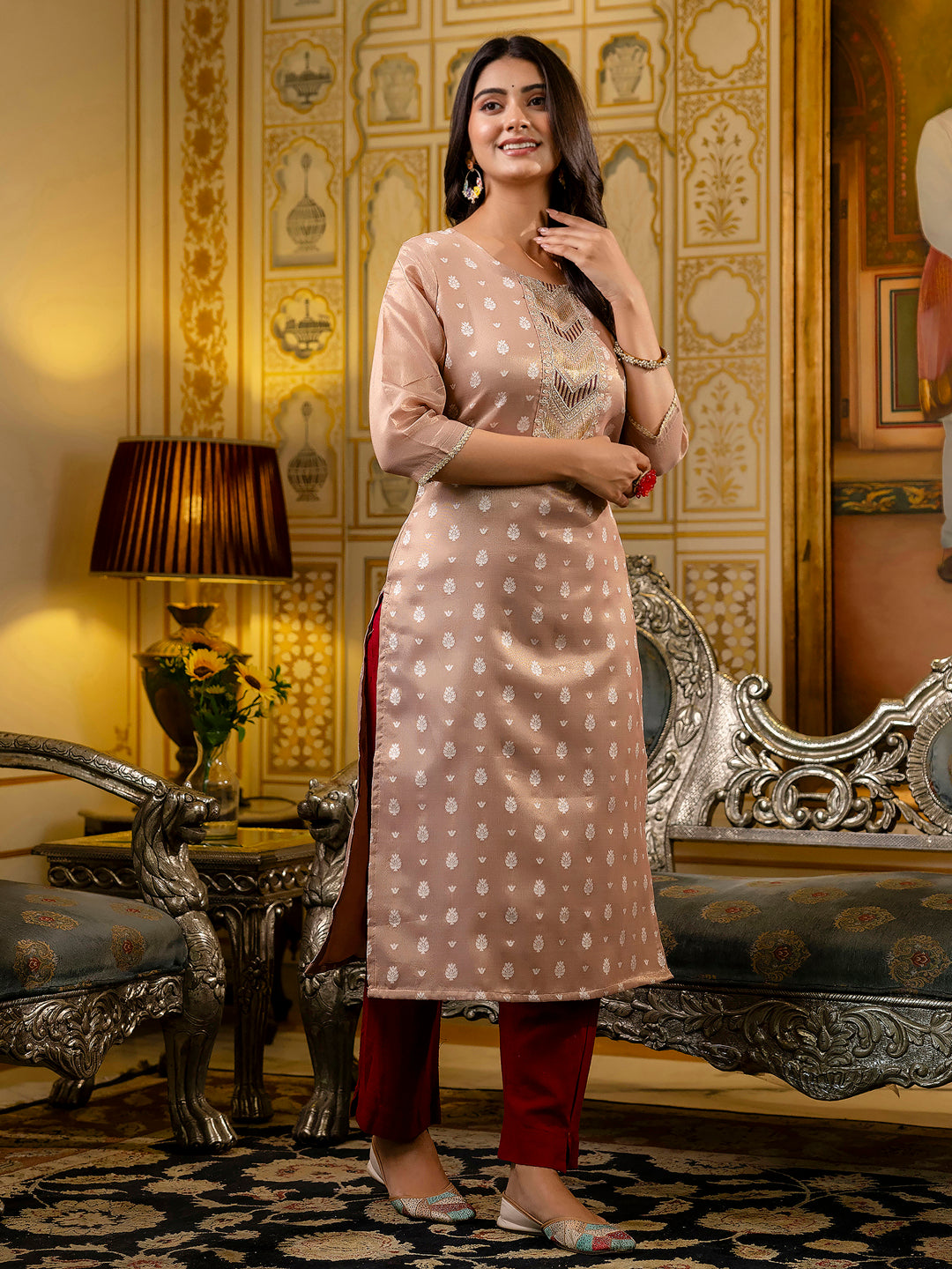 Dhiyona VV Women's Embroidered Silk Blend Straight Kurta
