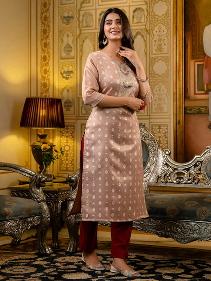 Dhiyona VV Women's Embroidered Silk Blend Straight Kurta