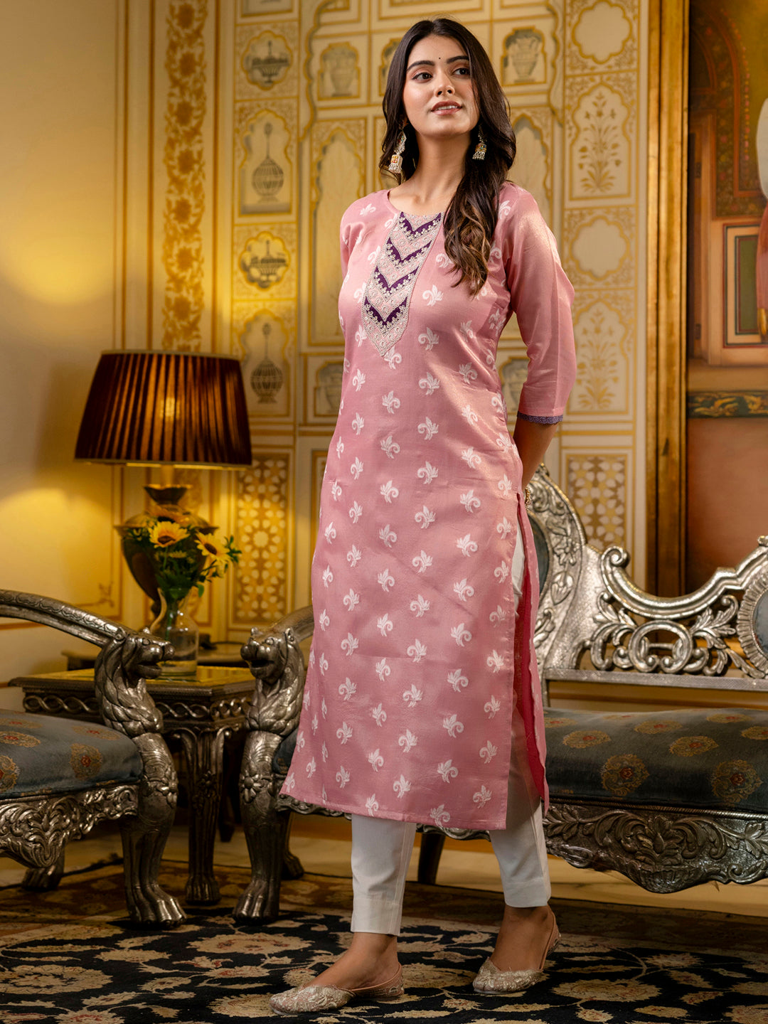 Dhiyona VV Women's Embroidered Silk Blend Straight Kurta