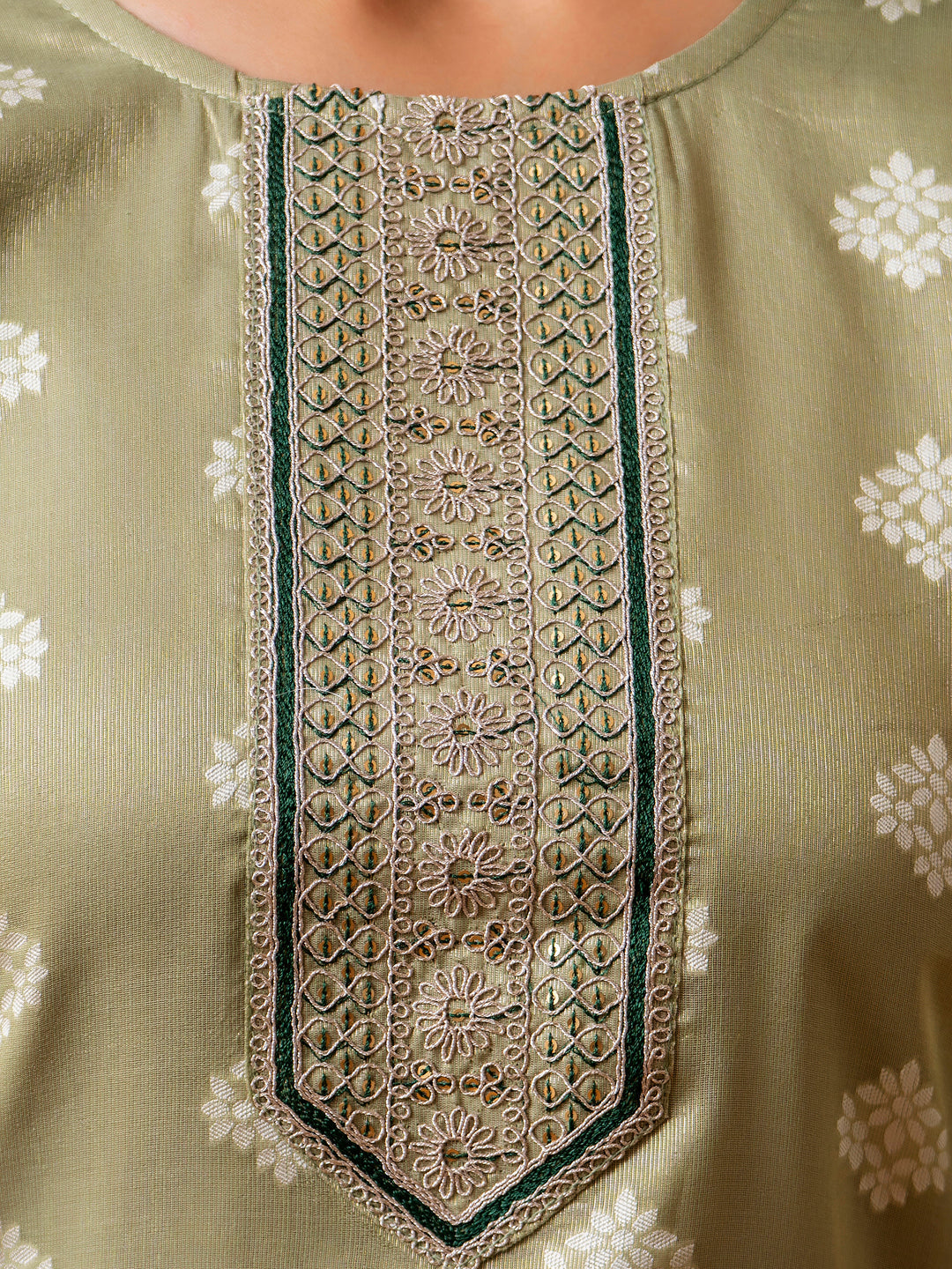 Dhiyona VV Women's Embroidered Silk Blend Straight Kurta