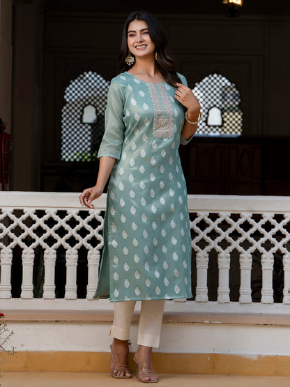 Dhiyona VV Women's Embroidered Silk Blend Straight Kurta