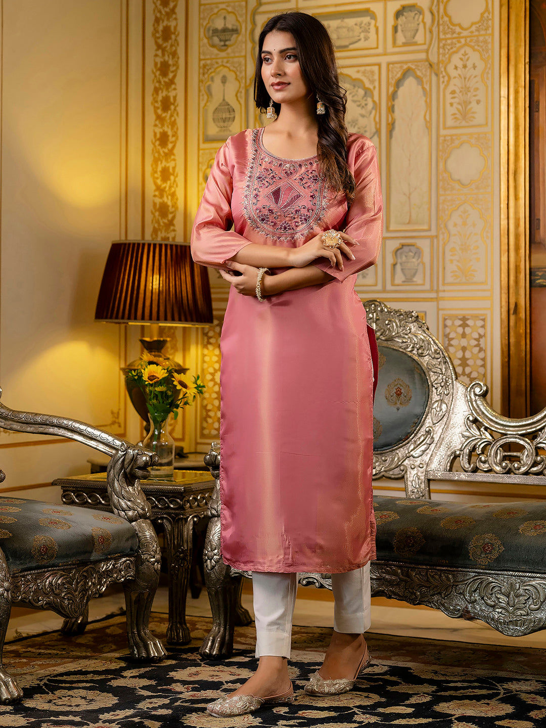 Dhiyona VV Women's Embroidered shimmer Silk Blend Straight Kurta