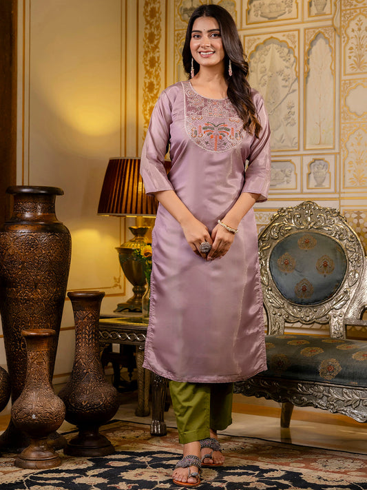 Dhiyona VV Women's Embroidered shimmer Silk Blend Straight Kurta