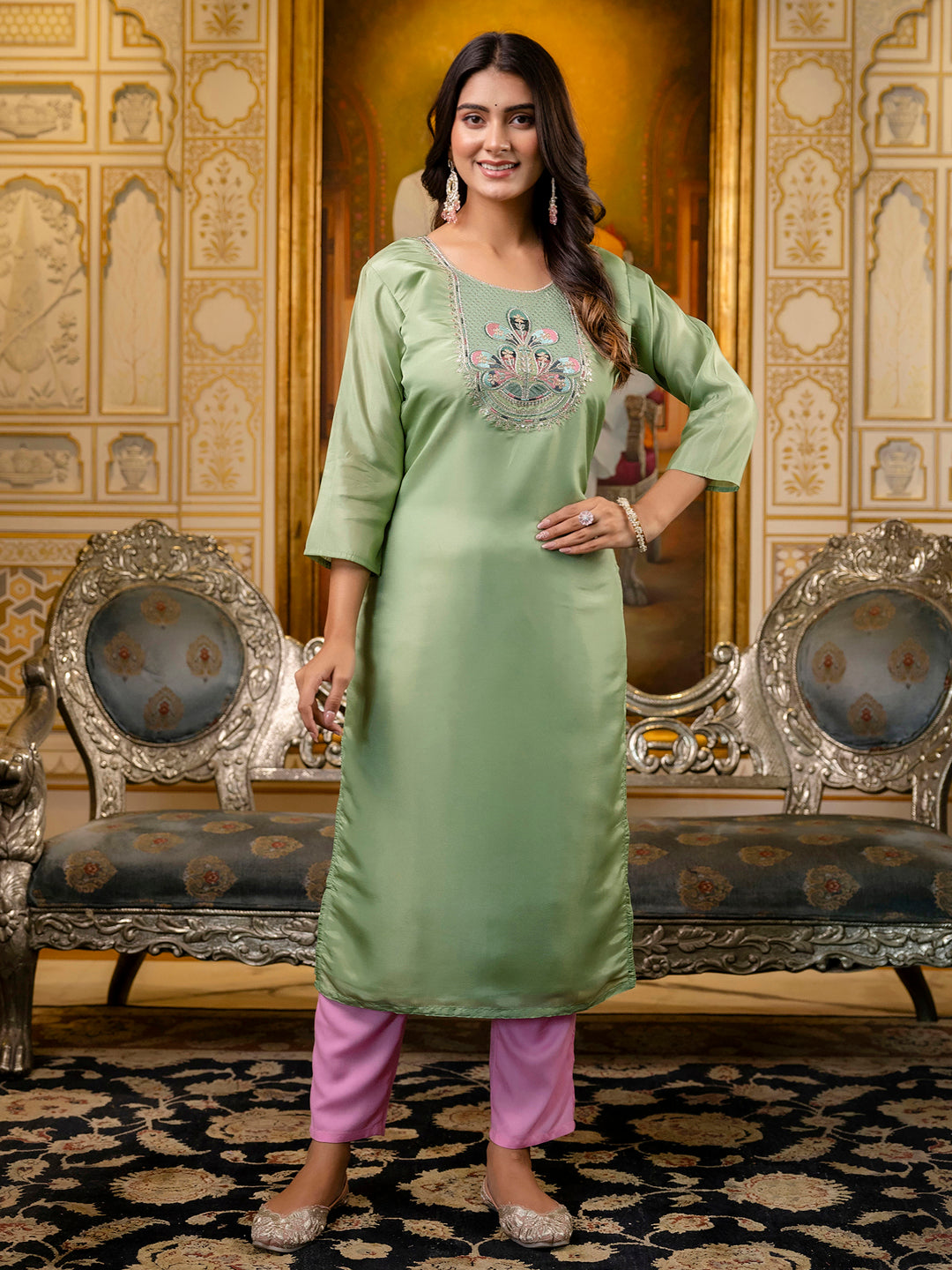 Dhiyona VV Women's Embroidered shimmer Silk Blend Straight Kurta