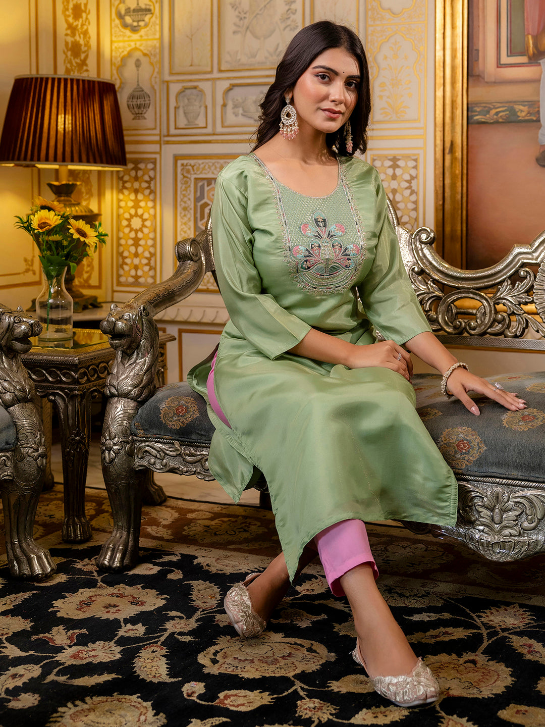Dhiyona VV Women's Embroidered shimmer Silk Blend Straight Kurta