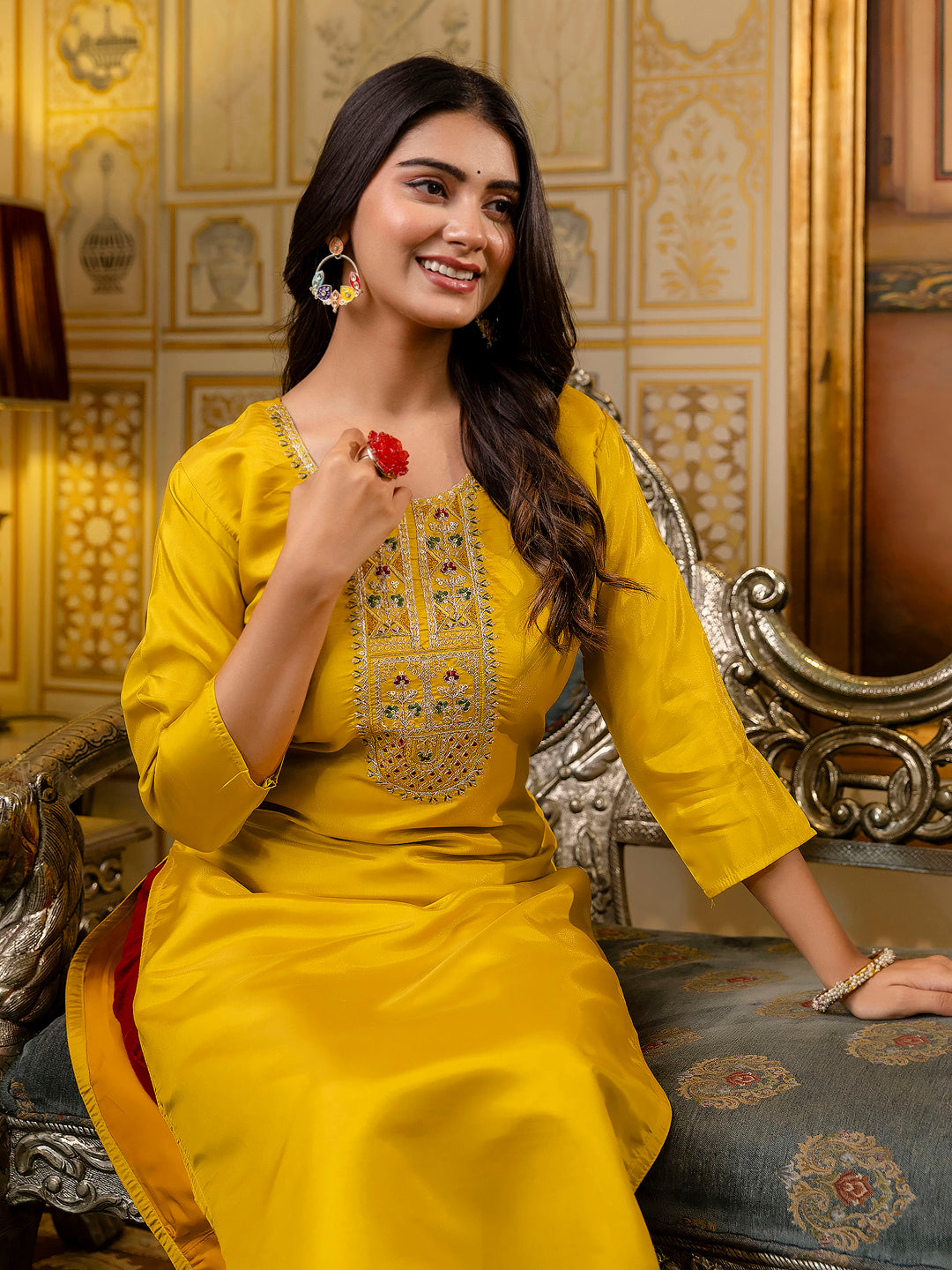 Dhiyona VV Women's Embroidered shimmer Silk Blend Straight Kurta