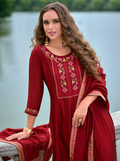 Dhiyona VV Women's Silk Blend Kurta Pant Dupatta Set