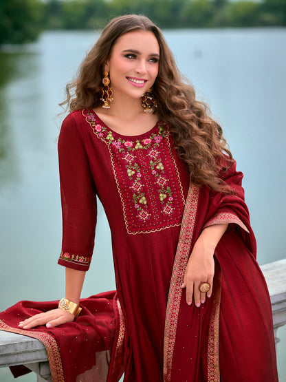 Dhiyona VV Women's Silk Blend Kurta Pant Dupatta Set