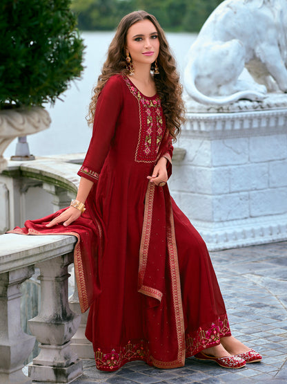 Dhiyona VV Women's Silk Blend Kurta Pant Dupatta Set