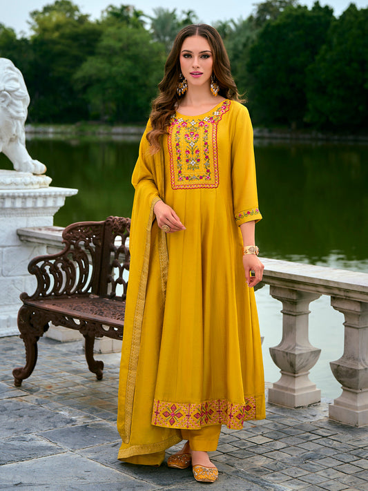 Dhiyona VV Women's Silk Blend Kurta Pant Dupatta Set
