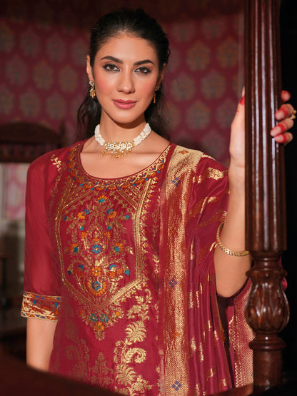 Dhiyona VV Women's Silk Blend Kurta Pant Dupatta Set
