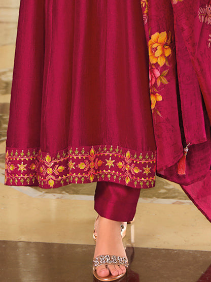 Dhiyona VV Women's Silk Blend Kurta Pant Dupatta Set