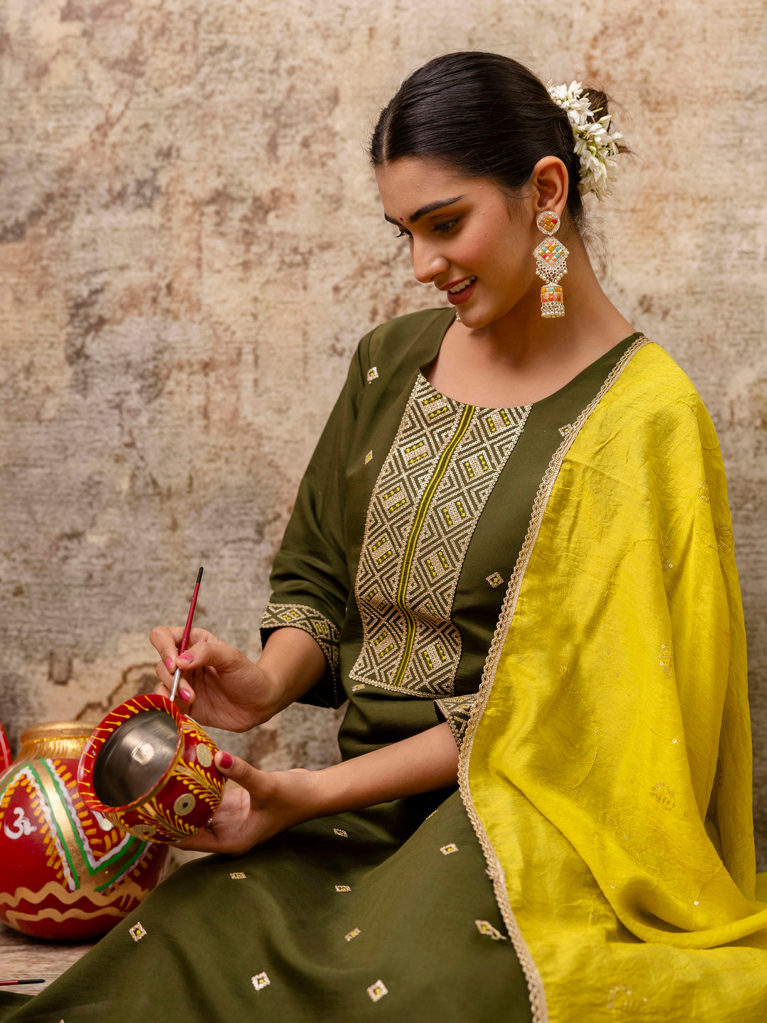 Dhiyona VV Women's Kurta and Pant Sets Silk Blend Fabric