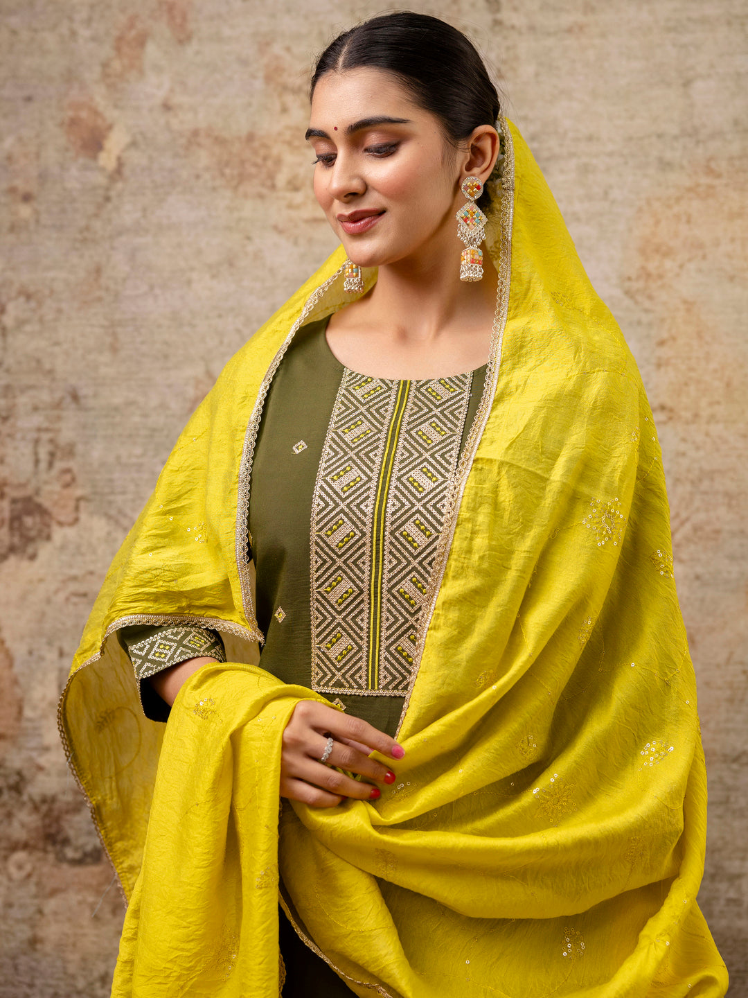 Dhiyona VV Women's Kurta and Pant Sets Silk Blend Fabric