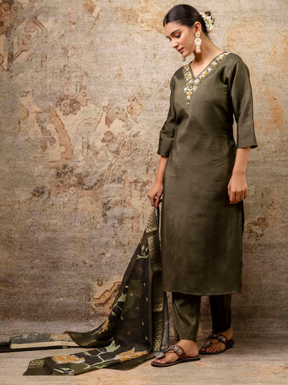Dhiyona VV Women's Kurta and Pant Sets Simar Silk fabric
