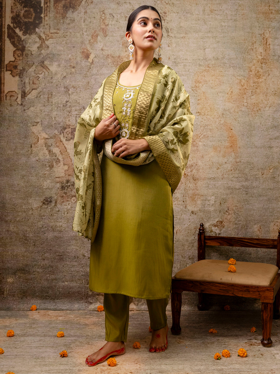 Dhiyona VV Women's Kurta and Pant Sets Simar Silk fabric