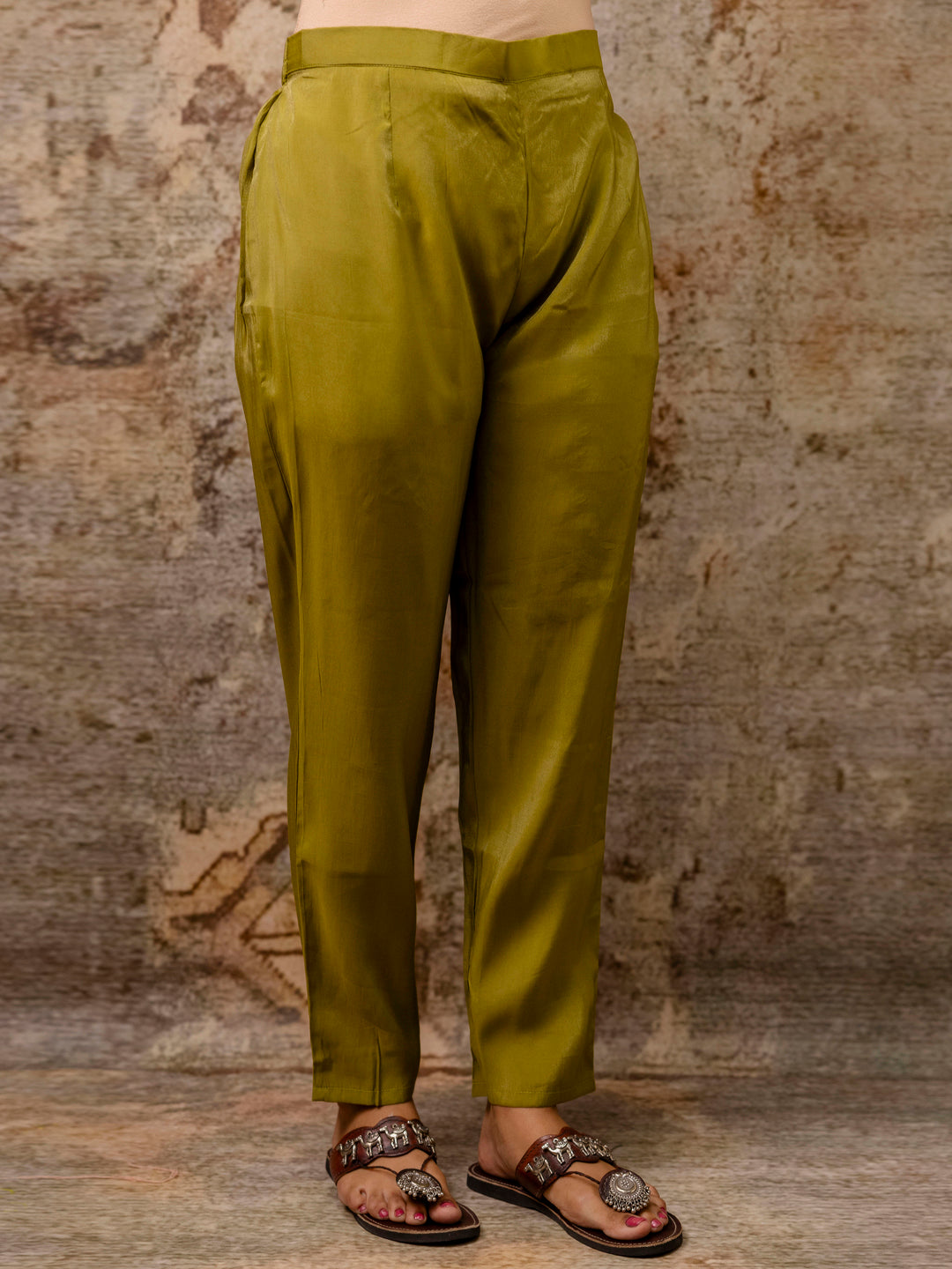 Dhiyona VV Women's Kurta and Pant Sets Simar Silk fabric