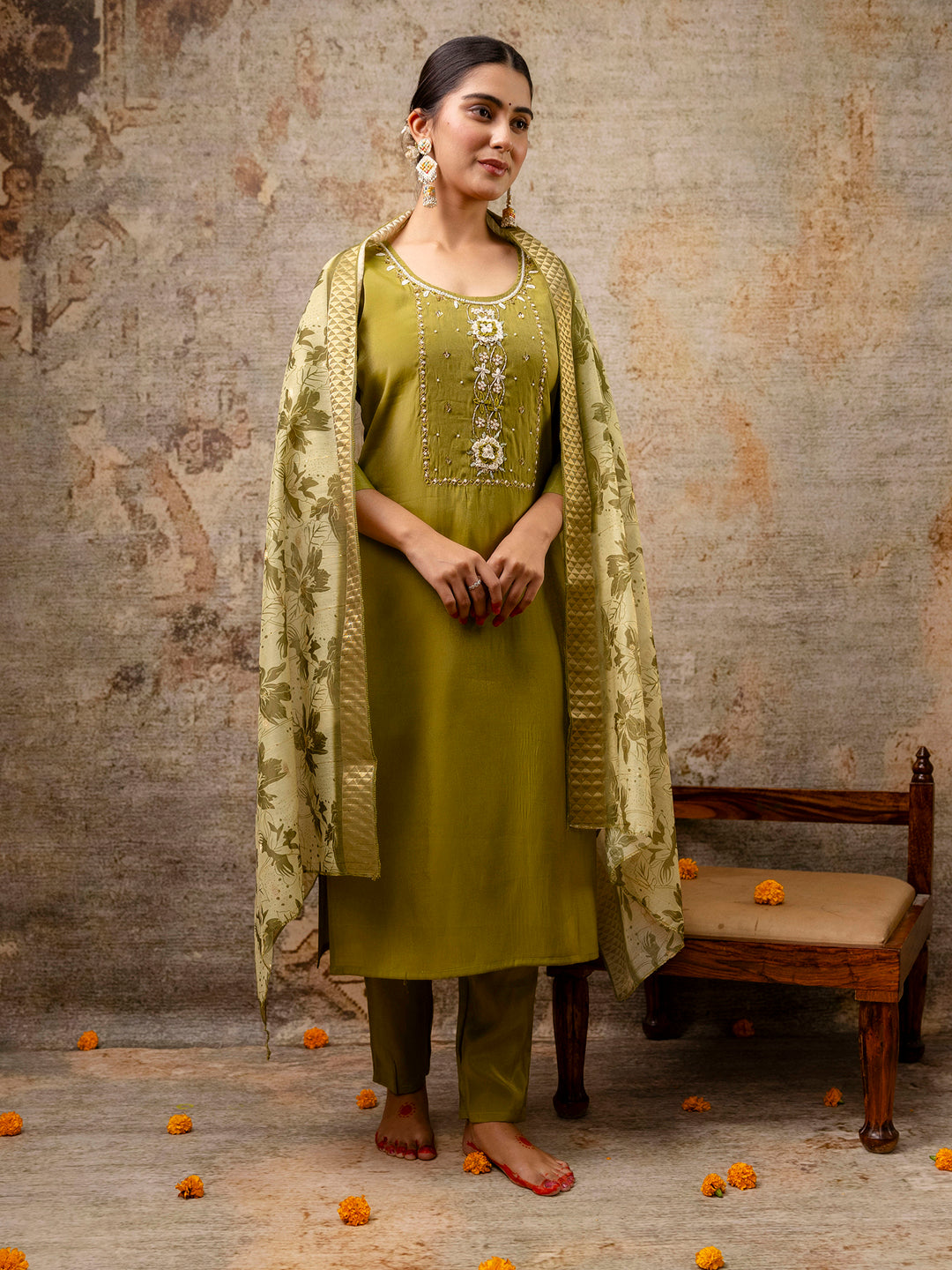 Dhiyona VV Women's Kurta and Pant Sets Simar Silk fabric