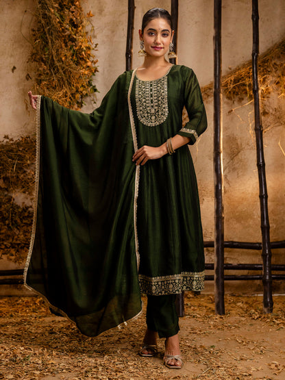 Dhiyona VV Women's Embroidered Silk Blend Anarkali Kurta Pant With Dupatta Set