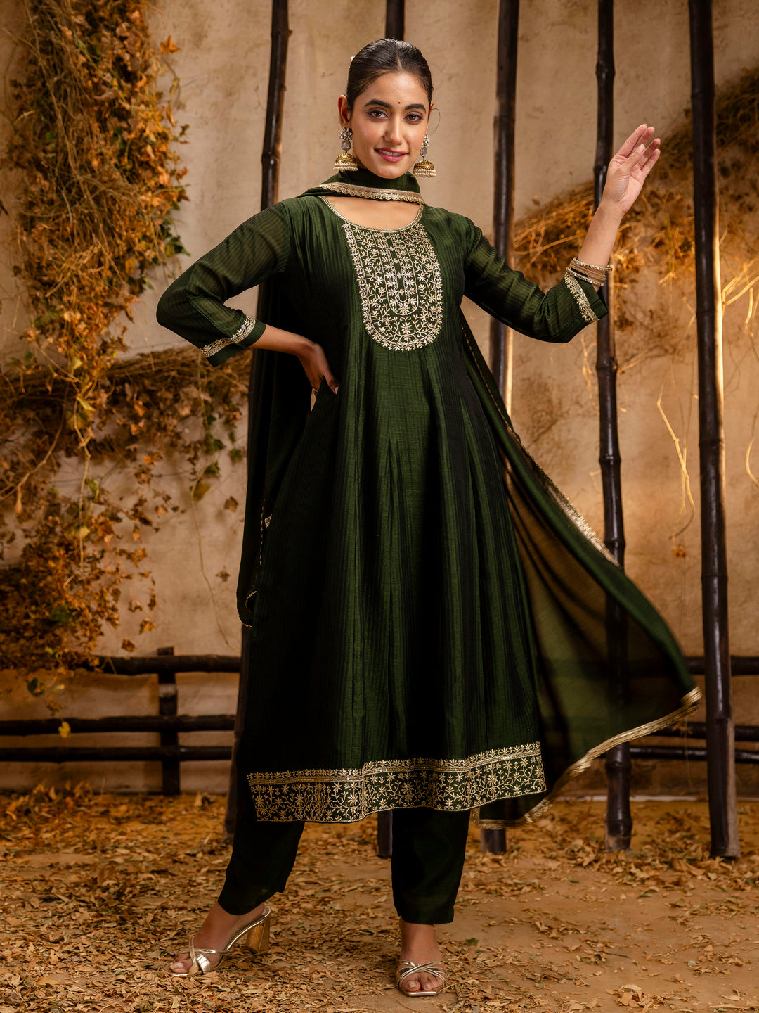 Dhiyona VV Women's Embroidered Silk Blend Anarkali Kurta Pant With Dupatta Set