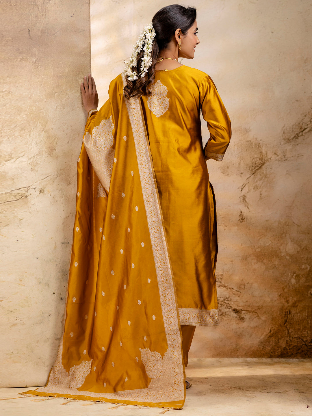 Dhiyona VV Women's Embroidered Cotton Blend Kurta Pant Sets with Dupatta